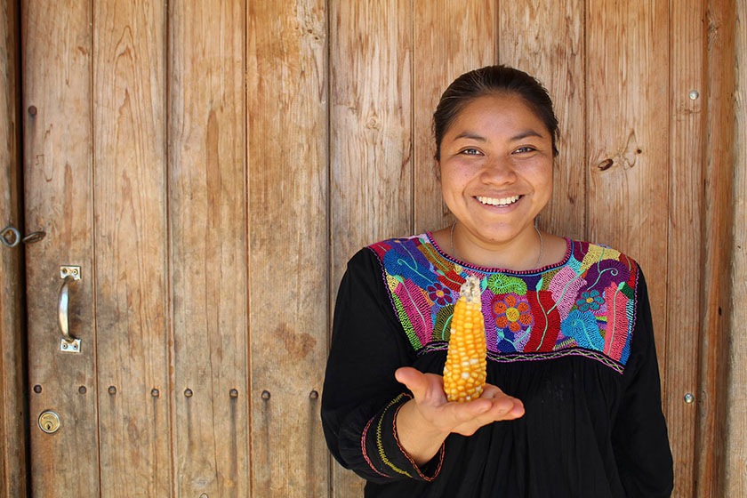 La chef chiapaneca, Claudia Ruiz Sántiz destaca dentro de las Mujeres Poderosas de la revista Forbes